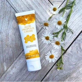 Kem dưỡng da Aloe Propolis Crème