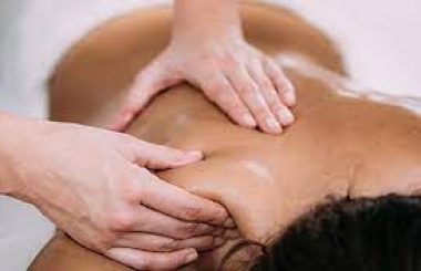 Các kiểu massage có thể giúp bạn giảm đau lưng và cổ